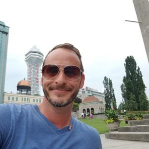 Meet your Posher, Thomas